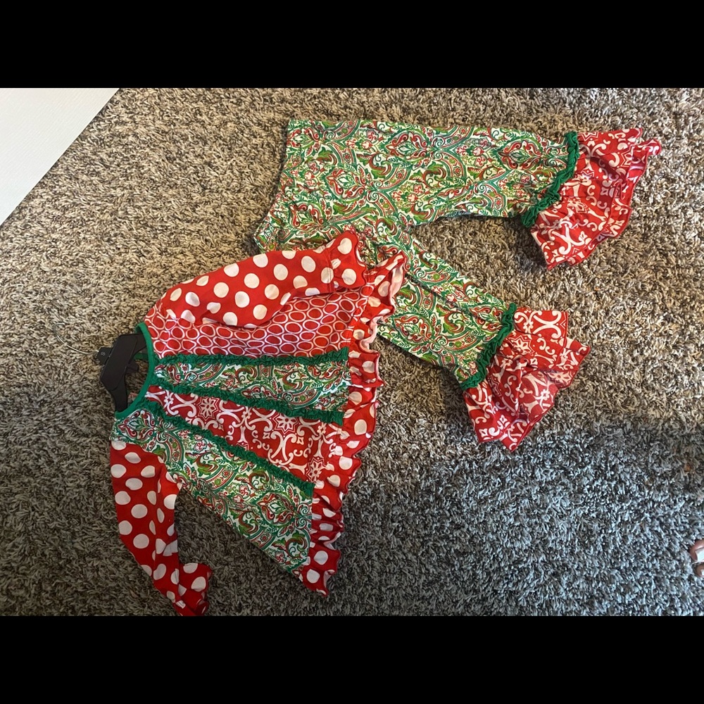 Sage & Lilly Christmas outfit